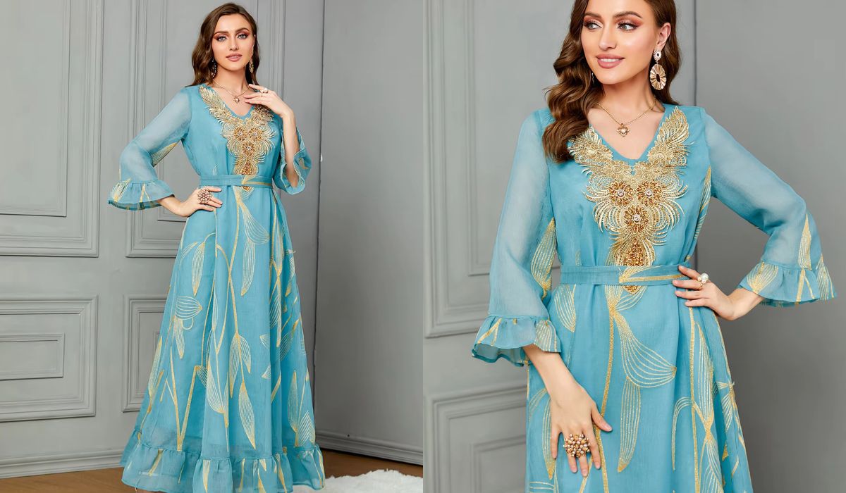 Caftan bleu ciel orné de broderies dorées, tenue de cérémonie marocaine