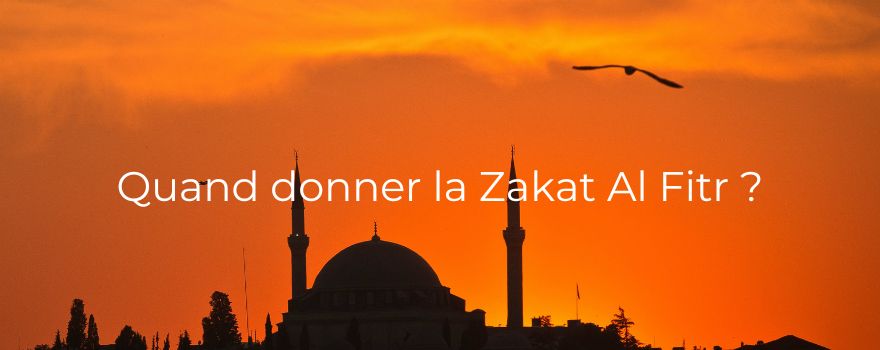 Image d'une mosquée en plein coucher de soleil