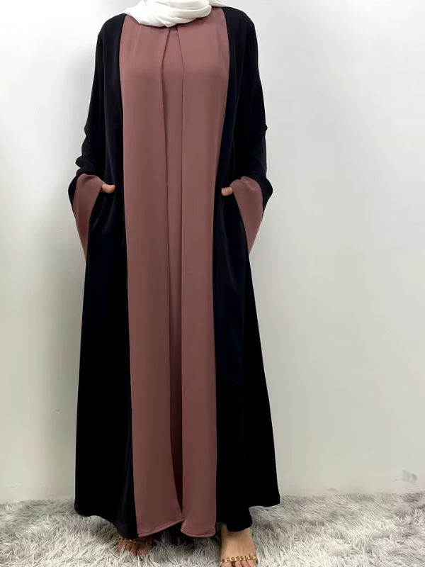 Femme qui porte une abaya dubai 