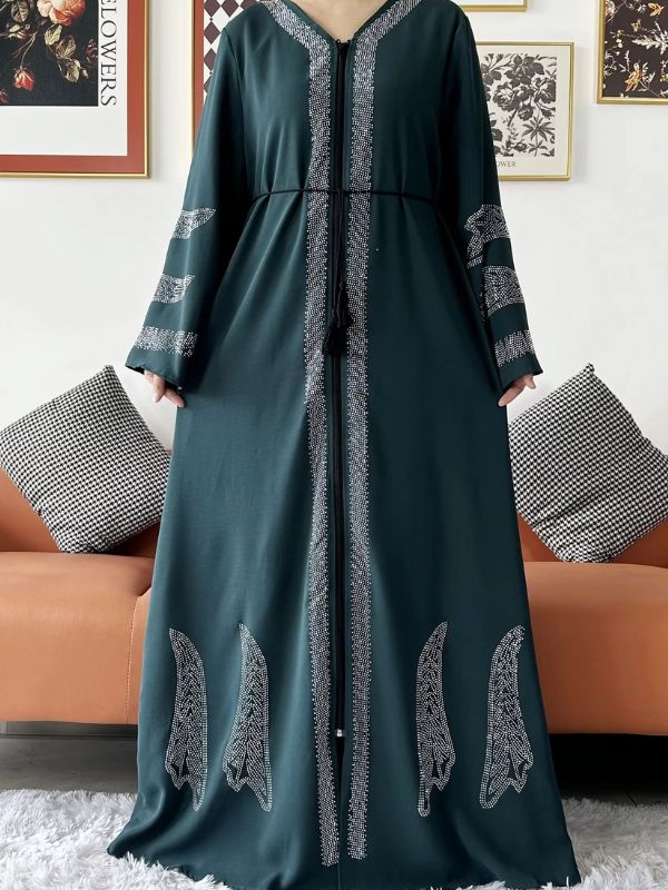 Abaya ample portée par une femme