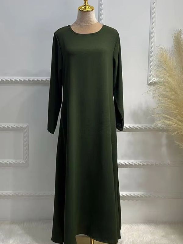 Abaya vert forêt sur mannequin