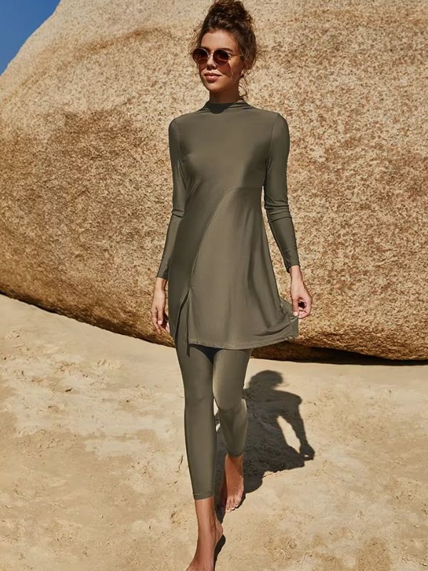 Une femme porte un burkini sublime