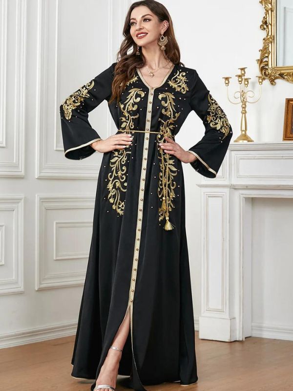 Caftan de luxe portée par une femme 