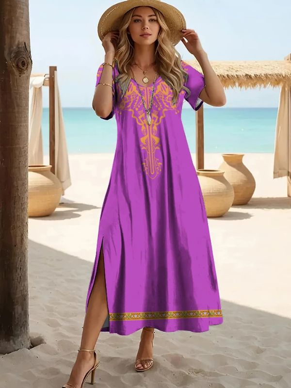 Femme en djellaba violette