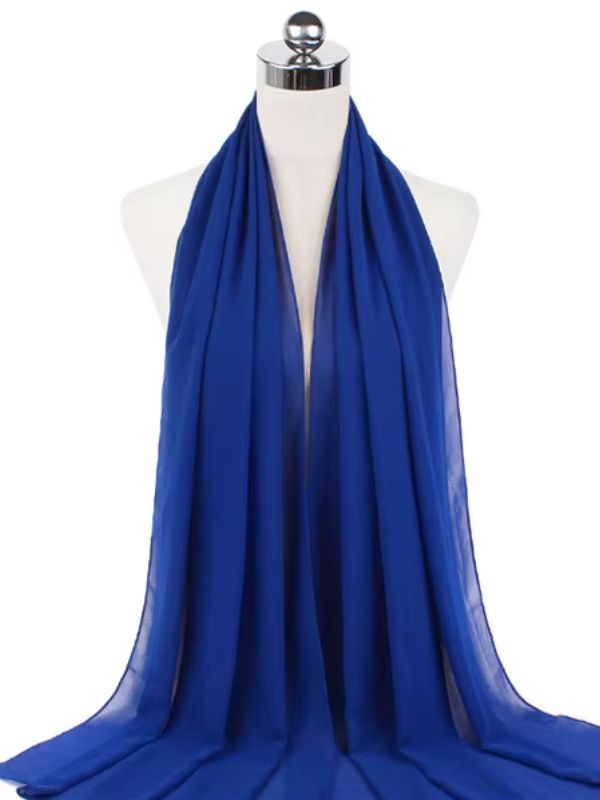 Hijab en mousseline bleu saphir