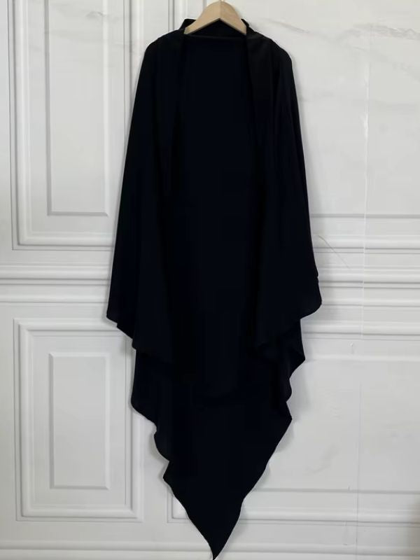 Khimar long noir à deux voiles superposés et jupe asymétrique assortie