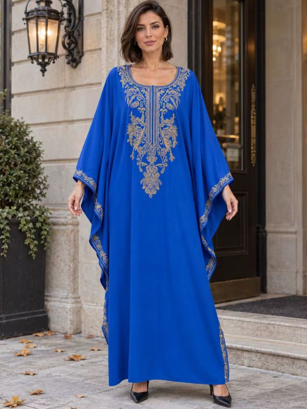 Robe marocaine mariage bleu roi, plastron doré à bande centrale et bordures brodées, vue de face